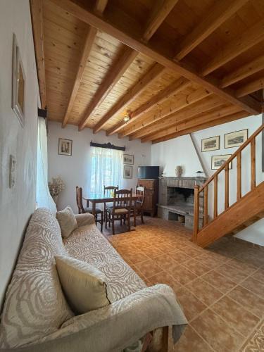 Pamfylla House | Traditional House