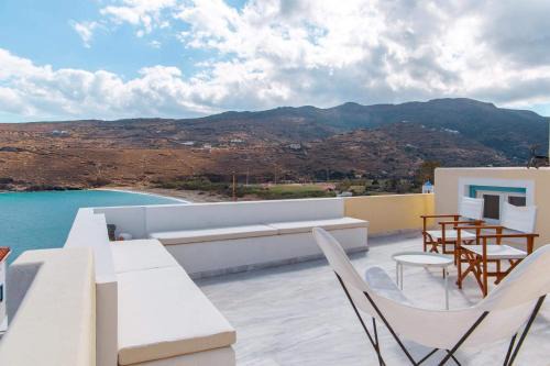 Paleopolis Apartment | Traditional two floor house 75m2