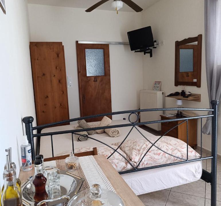 Kithira House | Trifyllianika Calm View
