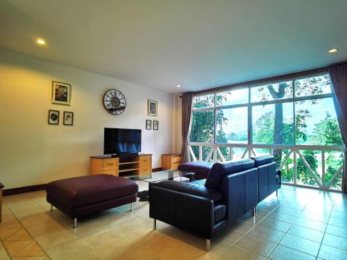 Khanong Phra Apartment | Trivista Khaoyai