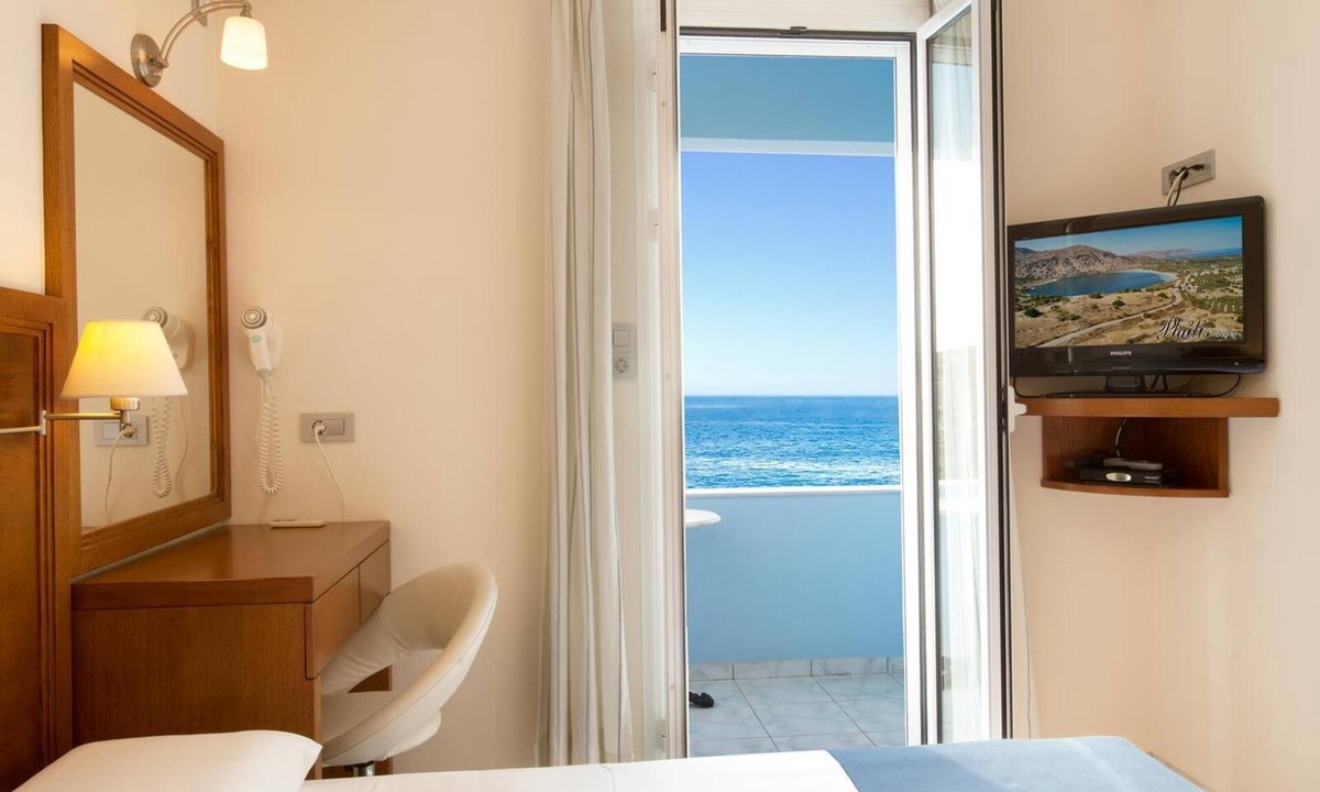 Kalathas Apartment | Two-bedroom apartment with Sea View and Balcony