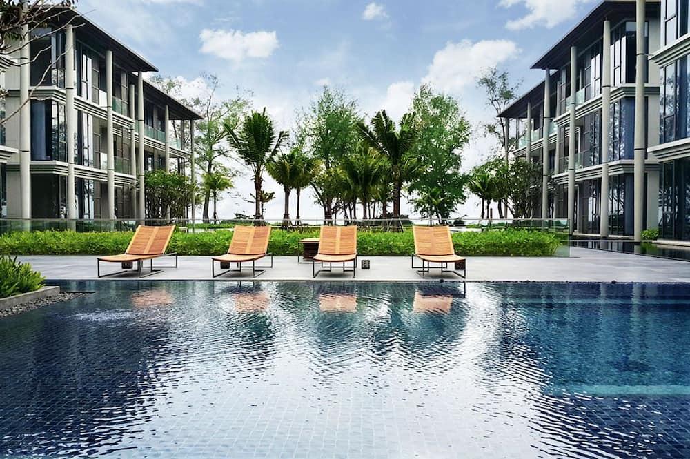 Si Sunthon Apartment | Two Bedroom Luxury Beachfront on Maikhao Beach