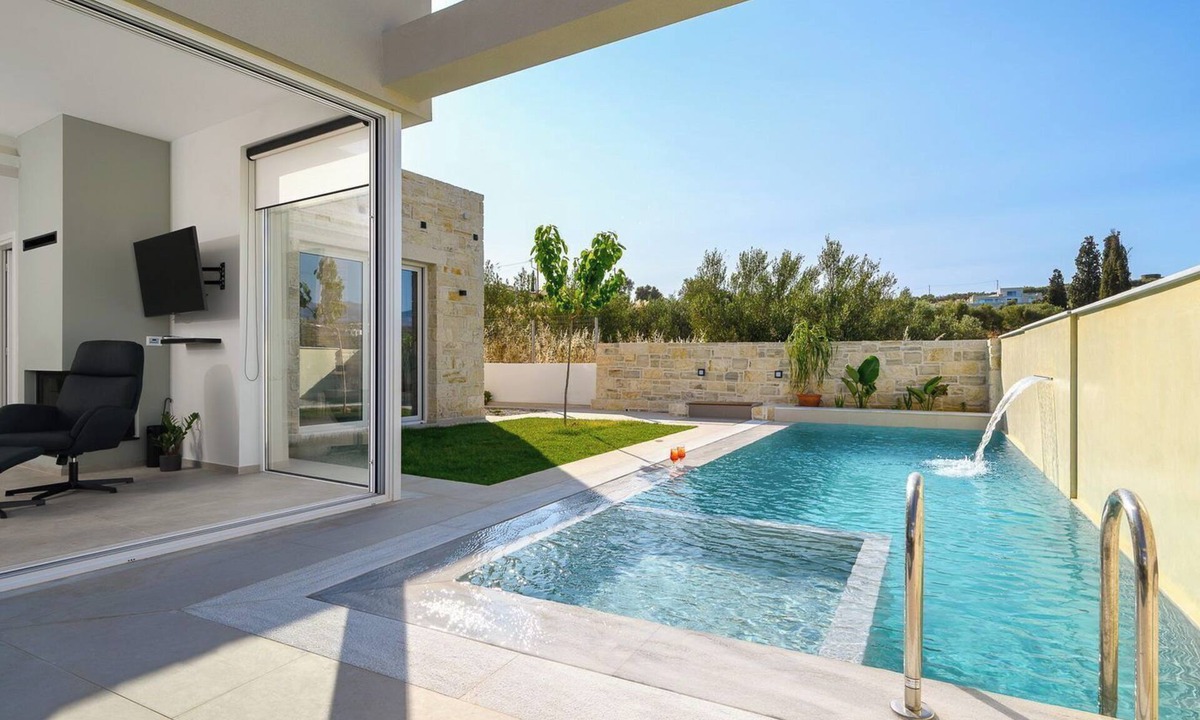 Pitsidia Villa | Two-bedrooms Ground floor villa with private pool