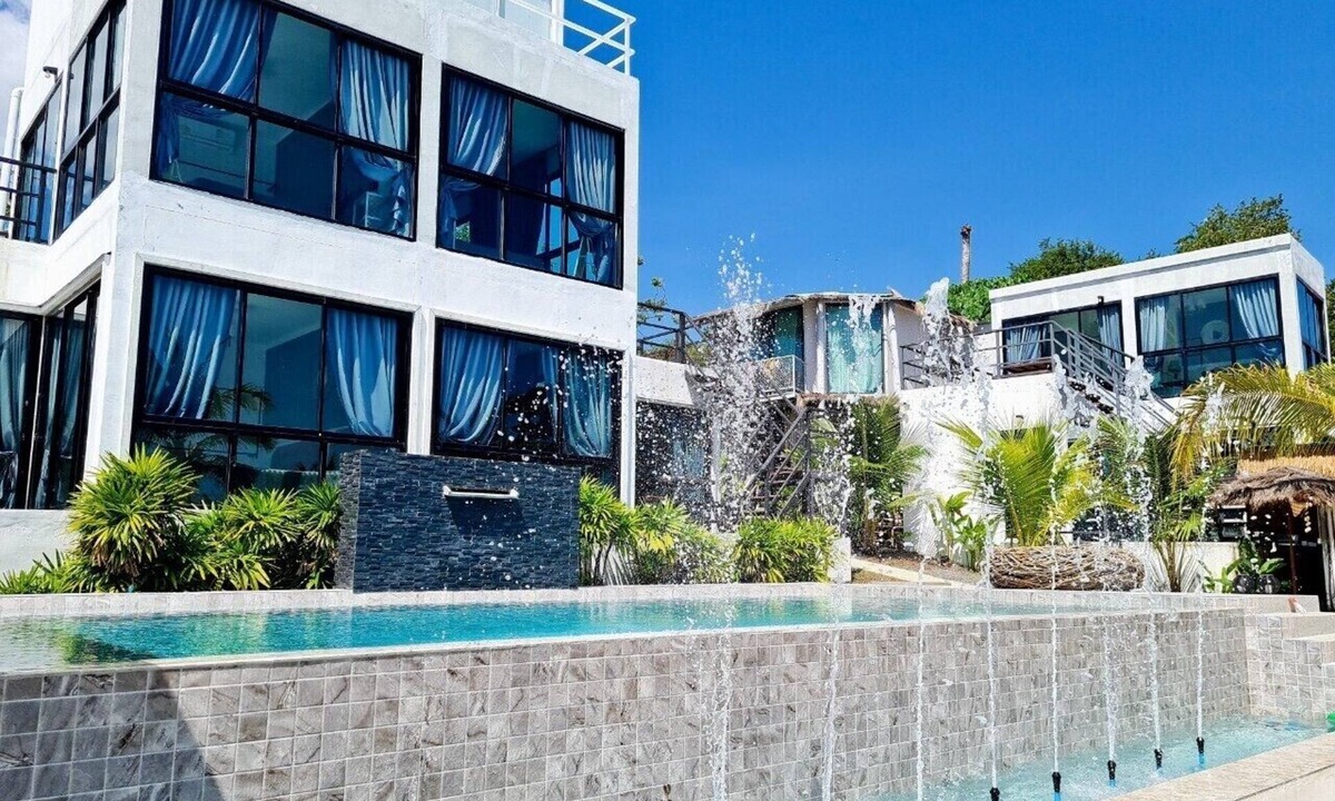 Rawai Villa | Unseen Thailand on private beach