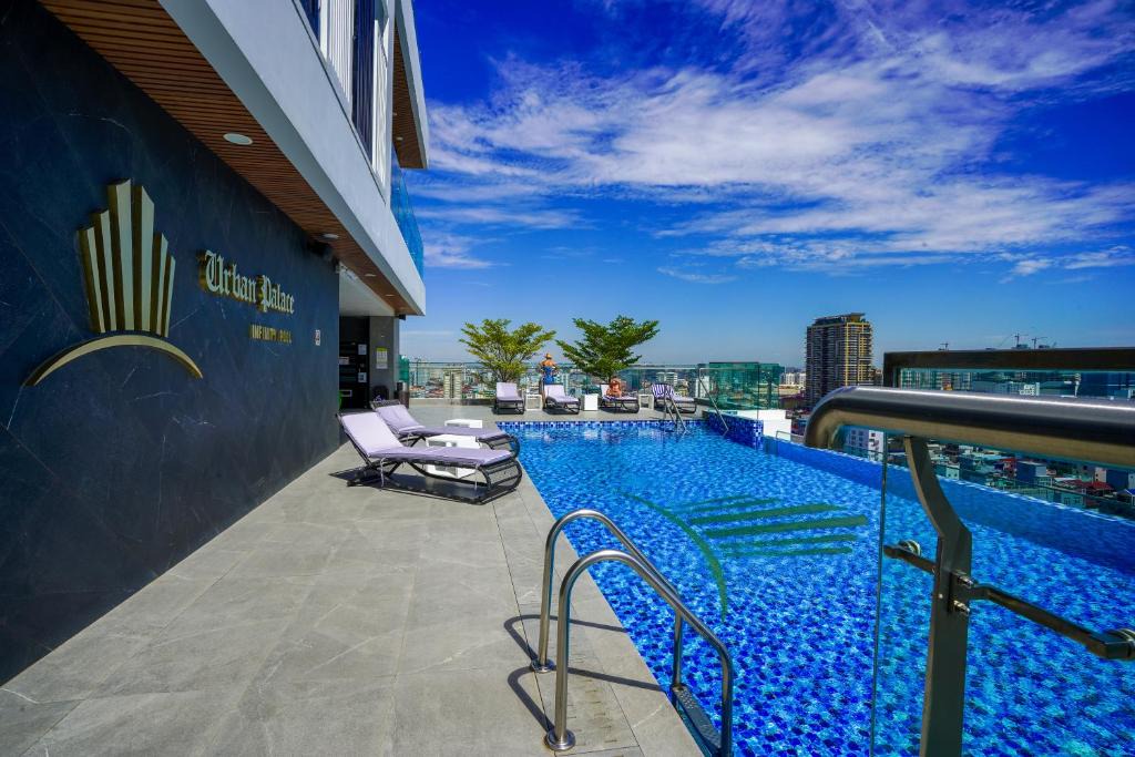 Chamkar Mon Hotel | URBAN PALACE