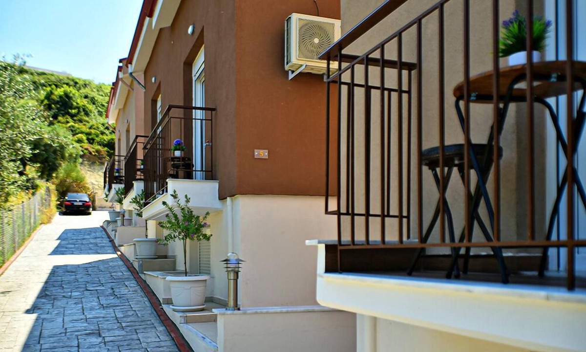 Pefkochori Apartment | Valery Apartments