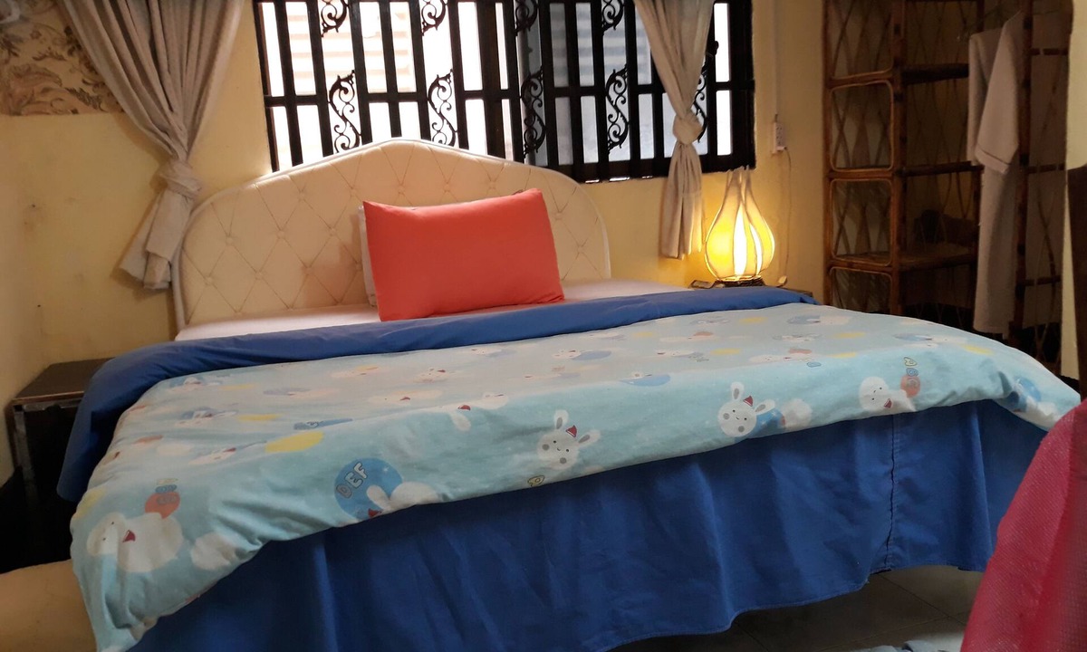 Chamkar Mon Bed & Breakfast | Vanny's Queen 2 in Phnom Penh near the Russian Market.