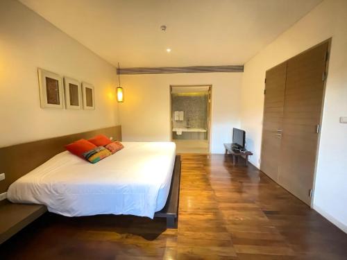 Ban Pong Hotel | Veranda High Residence