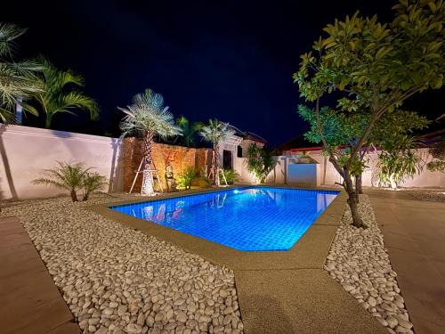 South Pattaya Villa | View Talay Villas - Luxury, 2 Bedroom - 2 bathroom - private pool villa, 500m from Jomtien beach - VTV 156
