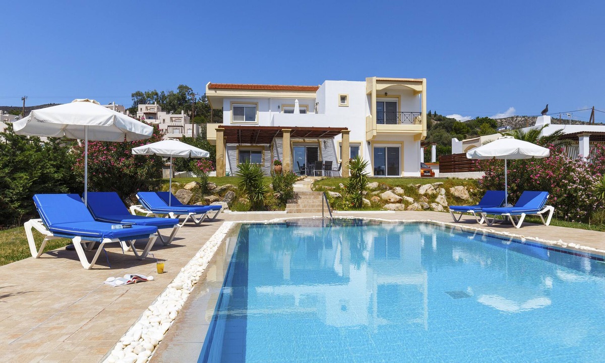 Kalathos Villa | Villa Alexi near Lindos - Wi-Fi, private pool & sea view!r