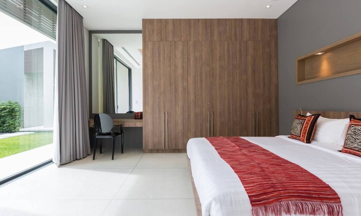 Bang Po Villa | Villa Anar - 5 bedrooms beachfront