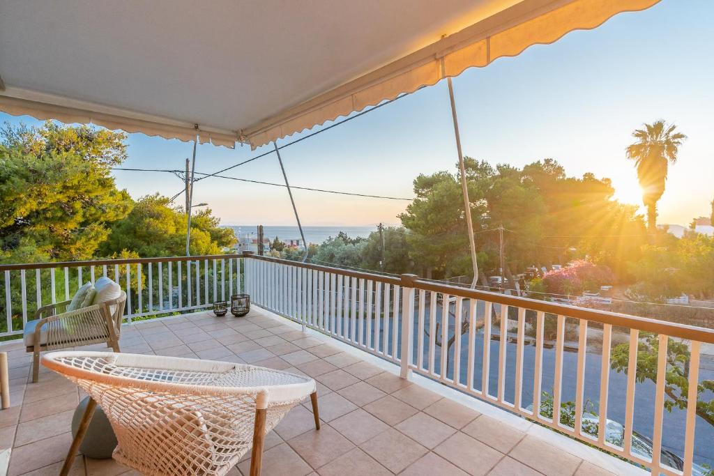 Saronida Villa | Villa Antiope Saronida