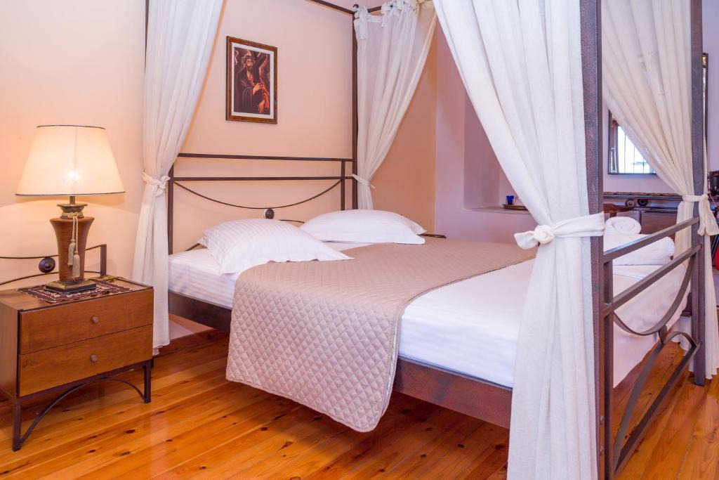 Karvelas House | VILLA - APA