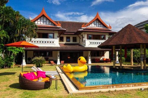 Chalong Villa | Villa Baan Joie