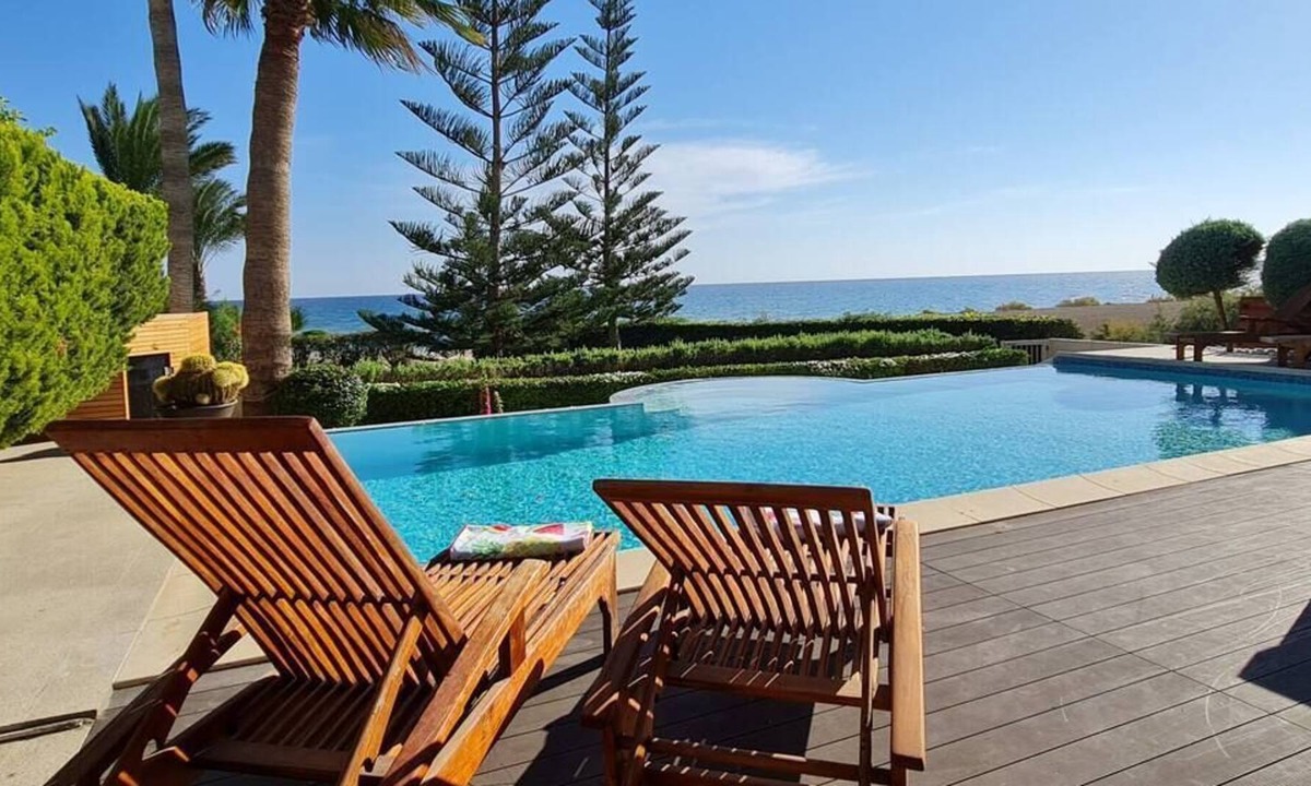 Mazotos Villa | Villa del Mar - Beach Front with private Beach