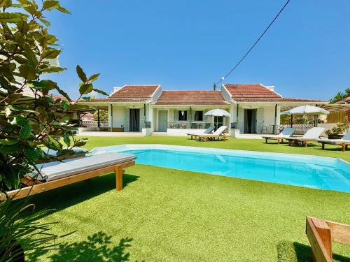 Sidari Villa | Villa Doramarie Sidari with private pool by DadoVillas