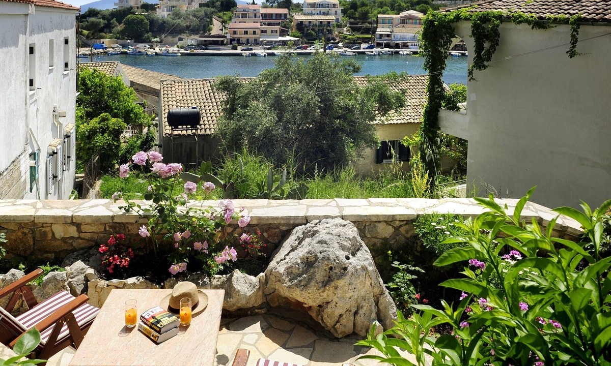 Kassiopi Villa | Villa Edem with Pieceful View at the Harbour of Kassiopi