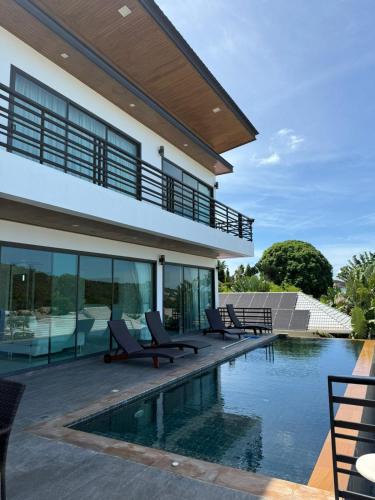 Bophut Hills Villa | Villa Fiesta, 5bd, palace