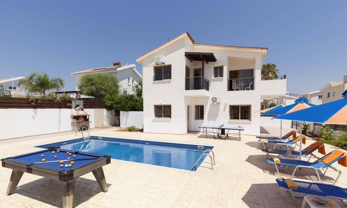 Pegeia Villa | Villa Katina by Villa Plus