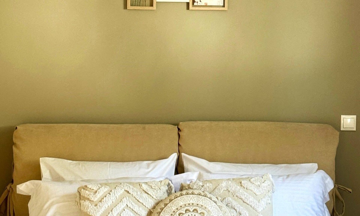 Loutraki House | Villa Korina" Summary