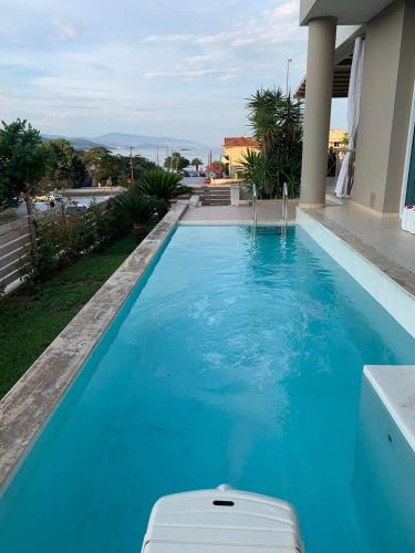 Nea Iraklitsa Villa | Villa Luminous