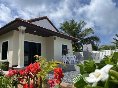 Ko Lanta House | Villa Mokara 2 bedrooms by orchids pool villas