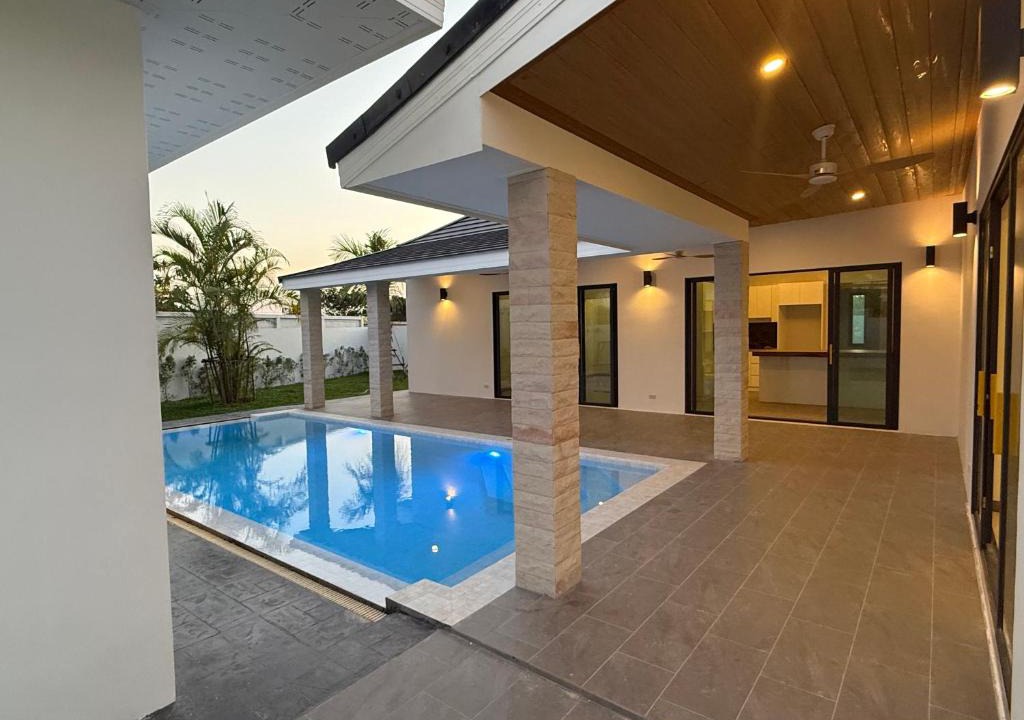 Hin Lek Fai Villa | Villa Naru