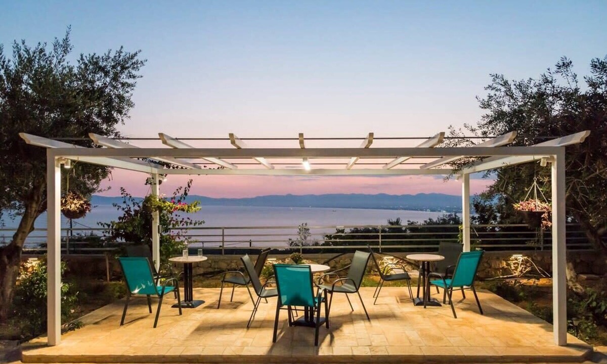 Diasella House | Villa Needa's - Home Love Retreat by the Pool