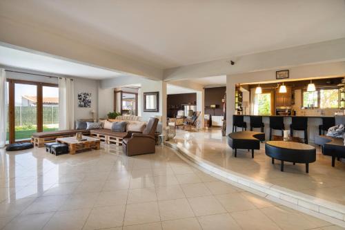 Anavyssos House | Villa Sofia
