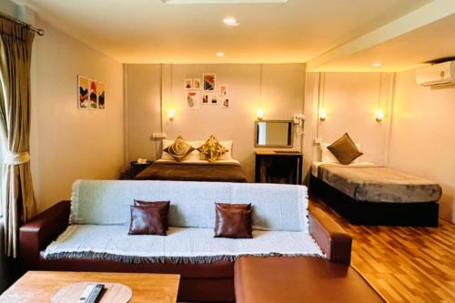 Pong Hotel | Viphuanan Resort