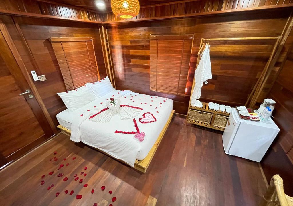 Stueng Saen Bed & Breakfast | Vvillage