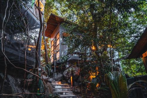 Koh Tao Hostel | Warehouse Hostel Koh Tao
