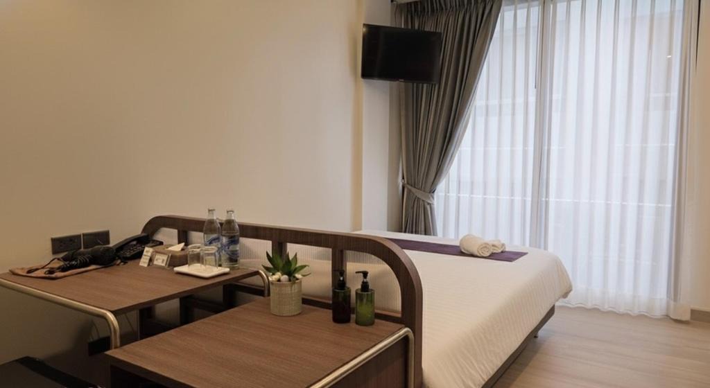 Thanon Phetchaburi Hotel | Warm Pillow Hotel Bangkok