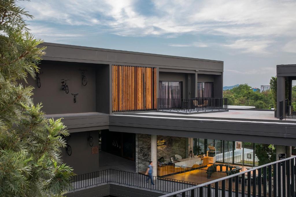 Saen Suk Hotel | Wheeler Bed &Bike