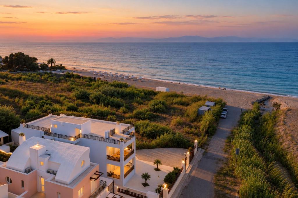 Ialyssos Apartment | White & Blue Beachfront Luxury Villa