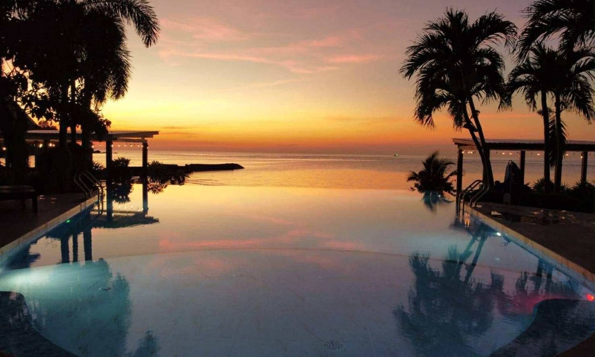 Bai Lan Hotel | White house bailan resort