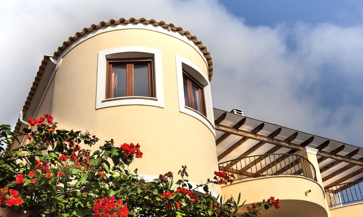 Kato Pavliana House | Your secret haven, where nature paints. close to dream sandy beaches