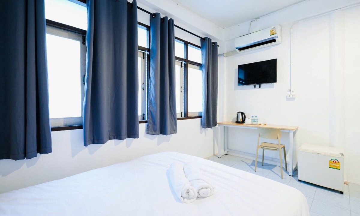 Sukhumvit Hotel | zNAP Ekkamai