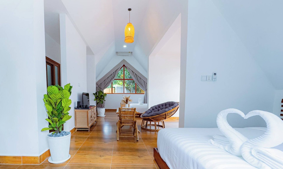 Kampot Resort | Zodiac Bungalows