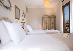 Aeriko-Varko Beachfront Villa with Stunning View and Private Pool