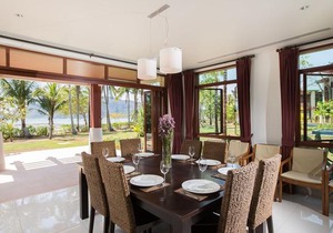 Amatapura Beachfront Villa 1