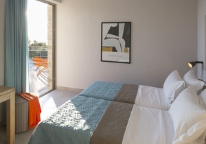 Architect-designed 4 bedroom villas with private pool