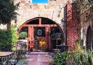 Avalon Boutique Suites Hotel