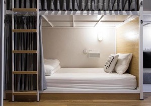 Bed One Block Hostel