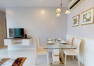 Circle Condominium (UN10500)