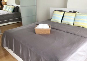 Circle condominium