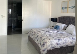 Crystal Garden Luxury in heart of Downtown Bangkok