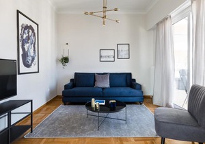 Elegant Luminous 3BD apartment in Kolonaki by UPSTREET in Athens