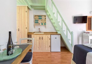 Family Apartment with Sea View C, Symi