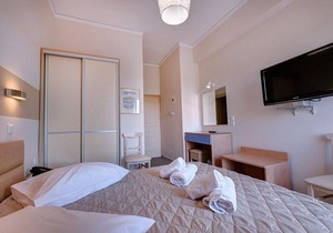 Hotel Taxiarhis